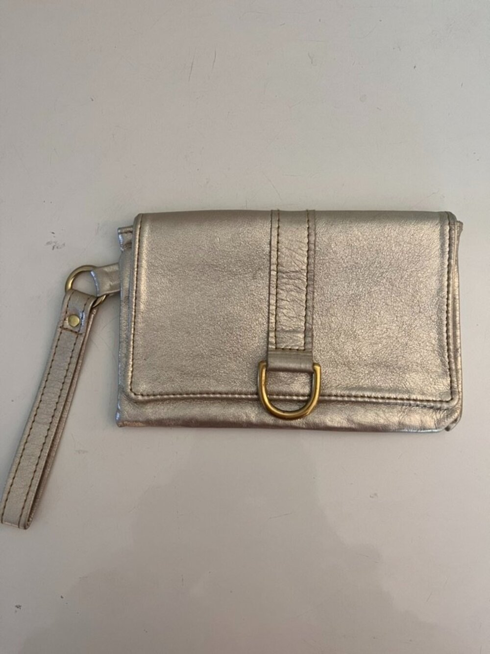 Metallic Gold Leather Wristlet Wallet — Y2k Marnie Bugs Orginal